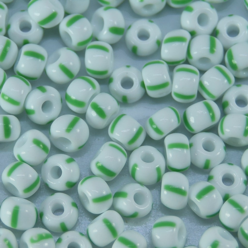 Miçanga 6/0 Rajada Opaca Branco/ Verde 708103