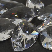 Pingente Lustre Transparente Amêndoa 9 Facetas Pearshape  Facetada Asfour 76 x 44 mm 712084